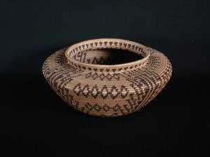 A fine Mono Paiute bottleneck shaped basket