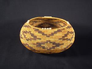 An outstanding Pomo basket