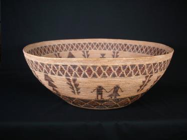 A rare, large Yokuts Wedding Basket A rare, large Yokuts Wedding Basket